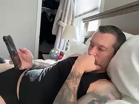 moon-boy online show from November 6, 6:09 pm