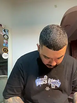 El Titan1998 online show from March 25, 11:16 am