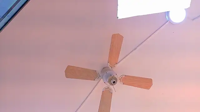 MiaLaurents online show from March 15, 3:51 pm