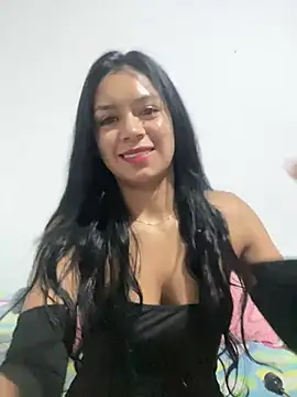 Charlotemonroe online show from January 2, 3:26 am