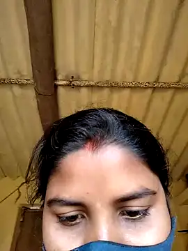 Snapshot of sweet_suman chatting on January 2, 9:43 am sweet suman online show from January 2, 9:43 am