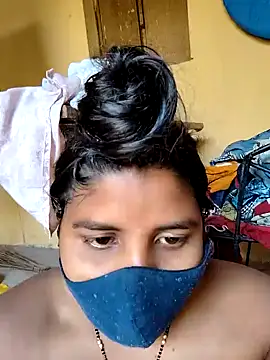 Snapshot of sweet_suman chatting on February 24, 9:10 am sweet suman online show from February 24, 9:10 am