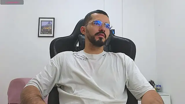 Massimoo 07 online show from January 16, 9:30 pm