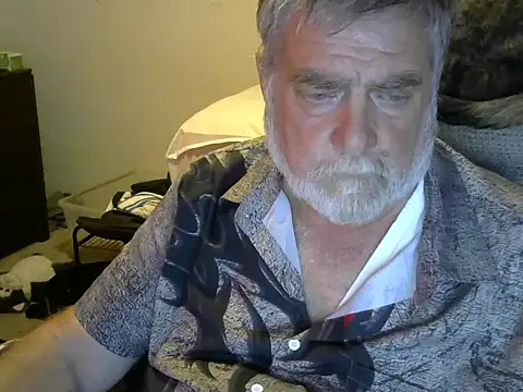 viejo oso online show from September 19, 2:24 am