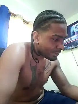 Hauterdam online show from February 7, 9:04 pm