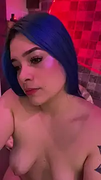 Snapshot of Sophia_cyrus11 chatting on June 5, 6:46 pm Sophia cyrus11 online show from June 5, 6:46 pm