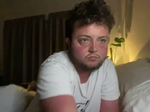 Snapshot of OG_Bussy chatting on December 29, 11:18 am OG Bussy online show from December 29, 11:18 am