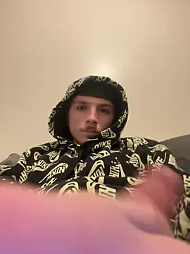 Snapshot of jones20030 chatting on October 21, 9:21 am jones20030 online show from October 21, 9:21 am