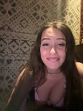 Snapshot of AndreaMood chatting on February 4, 8:56 am AndreaMood online show from February 4, 8:56 am