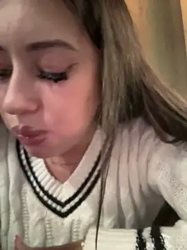 Snapshot of AndreaMood chatting on February 22, 7:56 am AndreaMood online show from February 22, 7:56 am