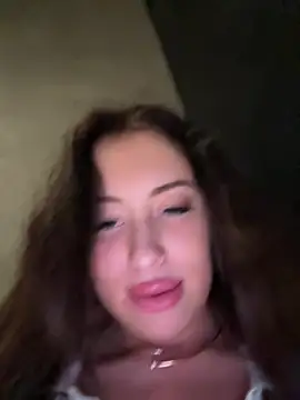 Snapshot of AndreaMood chatting on March 7, 7:41 am AndreaMood online show from March 7, 7:41 am