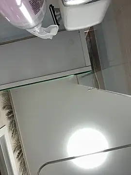 Snapshot of AndreaMood chatting on September 22, 1:07 am AndreaMood online show from September 22, 1:07 am