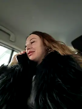 Snapshot of AndreaMood chatting on October 24, 2:08 am AndreaMood online show from October 24, 2:08 am