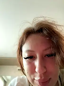 Snapshot of AndreaMood chatting on November 16, 11:32 pm AndreaMood online show from November 16, 11:32 pm