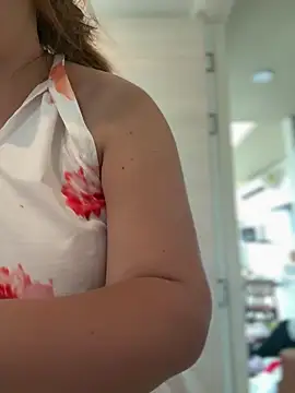 Snapshot of AndreaMood chatting on November 29, 4:37 am AndreaMood online show from November 29, 4:37 am