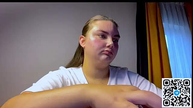 Dreamyblushfairy online show from July 27, 2:46 pm