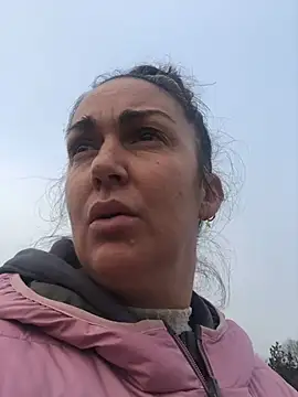 Snapshot of BELLAMORGANE1 chatting on December 27, 9:39 am BELLAMORGANE1 online show from December 27, 9:39 am