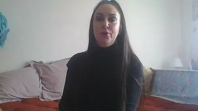 Snapshot of BELLAMORGANE1 chatting on January 27, 11:32 am BELLAMORGANE1 online show from January 27, 11:32 am