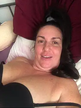 Snapshot of BELLAMORGANE1 chatting on October 25, 2:13 pm BELLAMORGANE1 online show from October 25, 2:13 pm