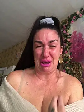 BELLAMORGANE1 online show from November 10, 1:32 pm