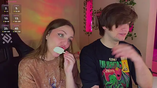 RobertAndLinela online show from May 27, 3:36 am