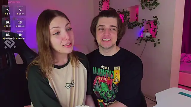 RobertAndLinela online show from June 18, 11:36 am