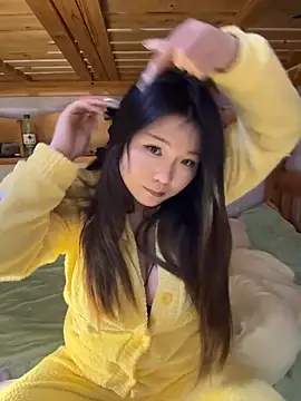 Snapshot of Happyou2 chatting on February 16, 1:05 pm Happyou2 online show from February 16, 1:05 pm