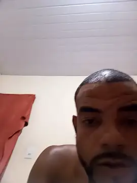 Snapshot of Fbfabio19 chatting on December 23, 2:35 am Fbfabio19 online show from December 23, 2:35 am