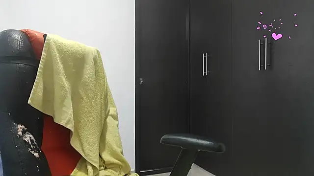 Snapshot of Gorditohot chatting on February 9, 9:06 pm Gorditohot online show from February 9, 9:06 pm