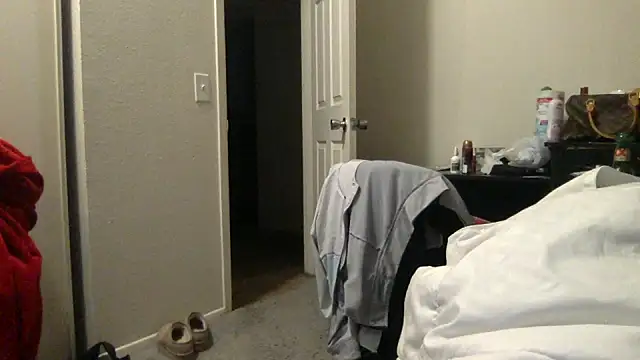 Snapshot of bubblebut420 chatting on November 12, 12:33 am bubblebut420 online show from November 12, 12:33 am