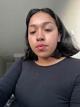 IsabellRodriguez18 online show from December 19, 10:28 pm