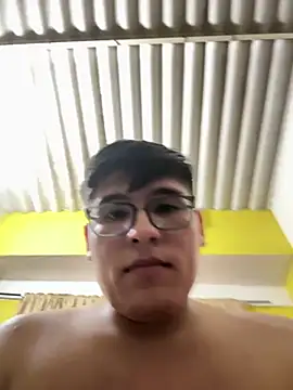 Snapshot of MikeAndJessy chatting on March 15, 4:35 am MikeAndJessy online show from March 15, 4:35 am