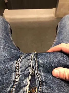 22TT2295 online show from January 12, 11:39 am