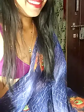 Snapshot of sexyhoney27 chatting on February 3, 10:03 am sexyhoney27 online show from February 3, 10:03 am