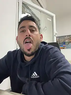 luffykingofpirets online show from February 6, 2:58 pm