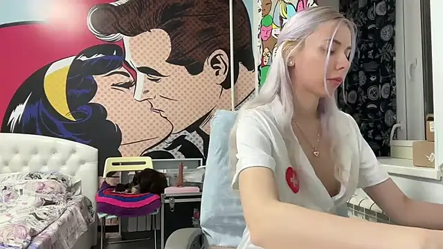 yunasuka online show from February 4, 8:06 pm