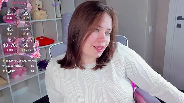 Snapshot of EricaElliott chatting on April 29, 5:30 pm EricaElliott online show from April 29, 5:30 pm