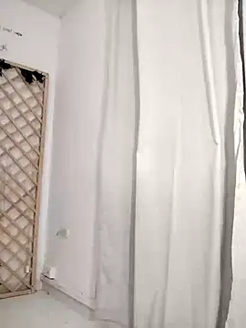 Snapshot of Mia_WAll chatting on December 31, 2:40 am Mia WAll online show from December 31, 2:40 am