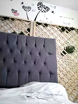 Snapshot of Mia_WAll chatting on January 1, 3:46 pm Mia WAll online show from January 1, 3:46 pm