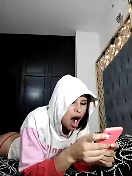 Snapshot of Mia_WAll chatting on January 3, 11:25 am Mia WAll online show from January 3, 11:25 am