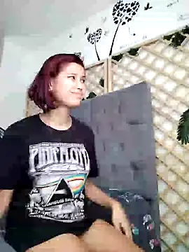 Snapshot of Mia_WAll chatting on January 6, 6:20 pm Mia WAll online show from January 6, 6:20 pm