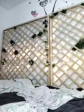 Snapshot of Mia_WAll chatting on January 22, 1:10 am Mia WAll online show from January 22, 1:10 am