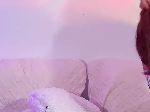 EmiF26 online show from April 15, 12:50 am