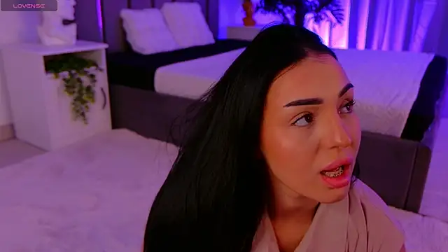 evanew  online show from April 15, 4:14 pm