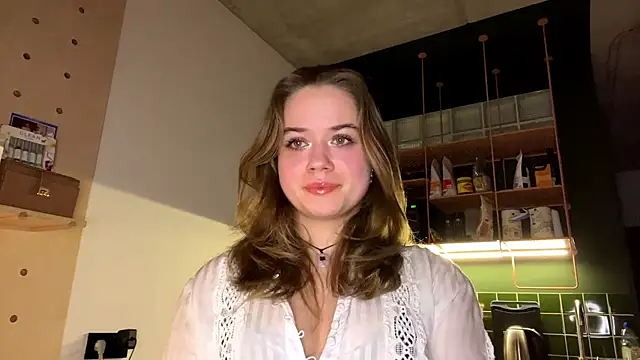 Snapshot of RoxyStar17 chatting on January 29, 8:25 pm RoxyStar17 online show from January 29, 8:25 pm