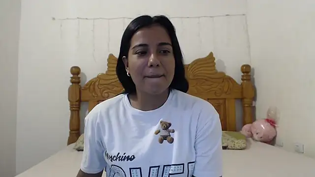 Snapshot of Coral0403 chatting on January 28, 6:28 pm Coral0403 online show from January 28, 6:28 pm