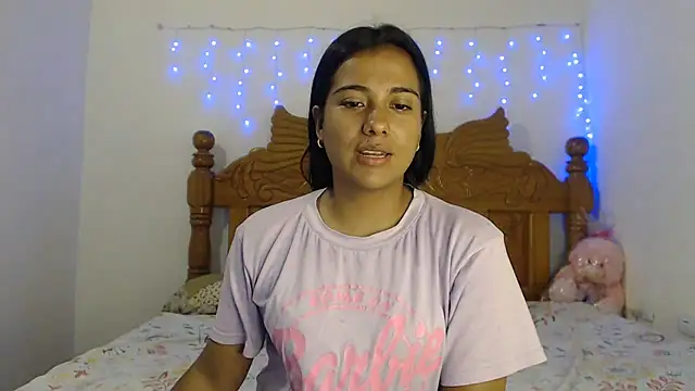 Snapshot of Coral0403 chatting on January 30, 7:04 pm Coral0403 online show from January 30, 7:04 pm