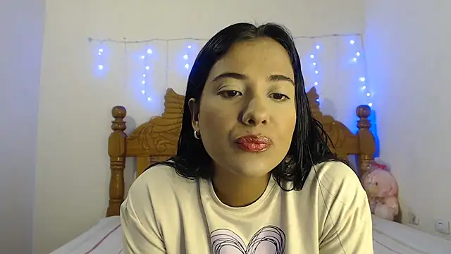 Snapshot of Coral0403 chatting on February 11, 9:25 pm Coral0403 online show from February 11, 9:25 pm