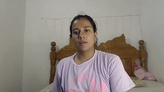 Snapshot of Coral0403 chatting on February 24, 1:57 am Coral0403 online show from February 24, 1:57 am