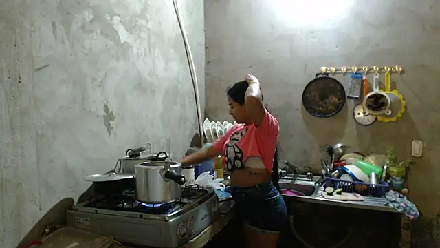 Snapshot of Coral0403 chatting on March 6, 11:09 pm Coral0403 online show from March 6, 11:09 pm